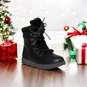 UGG VIKI WATERPROOF BOOTS